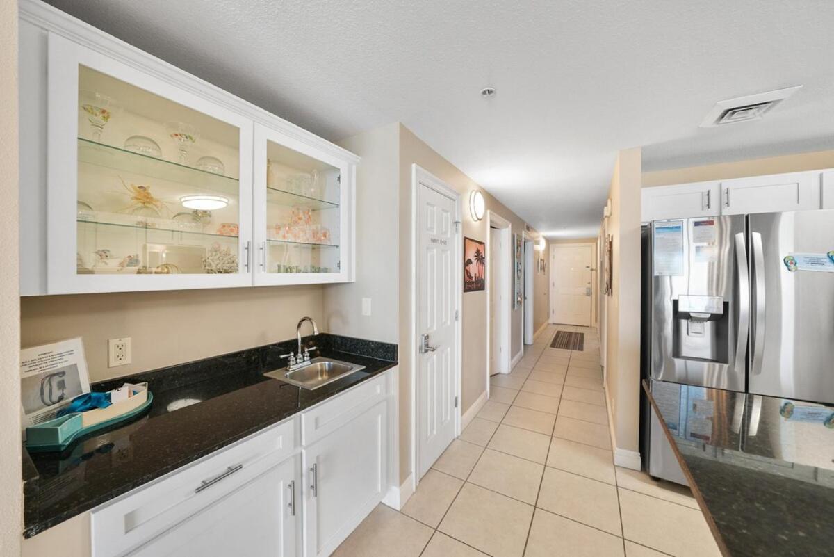 Calypso 208 East Direct Gulf Front Exceptional *